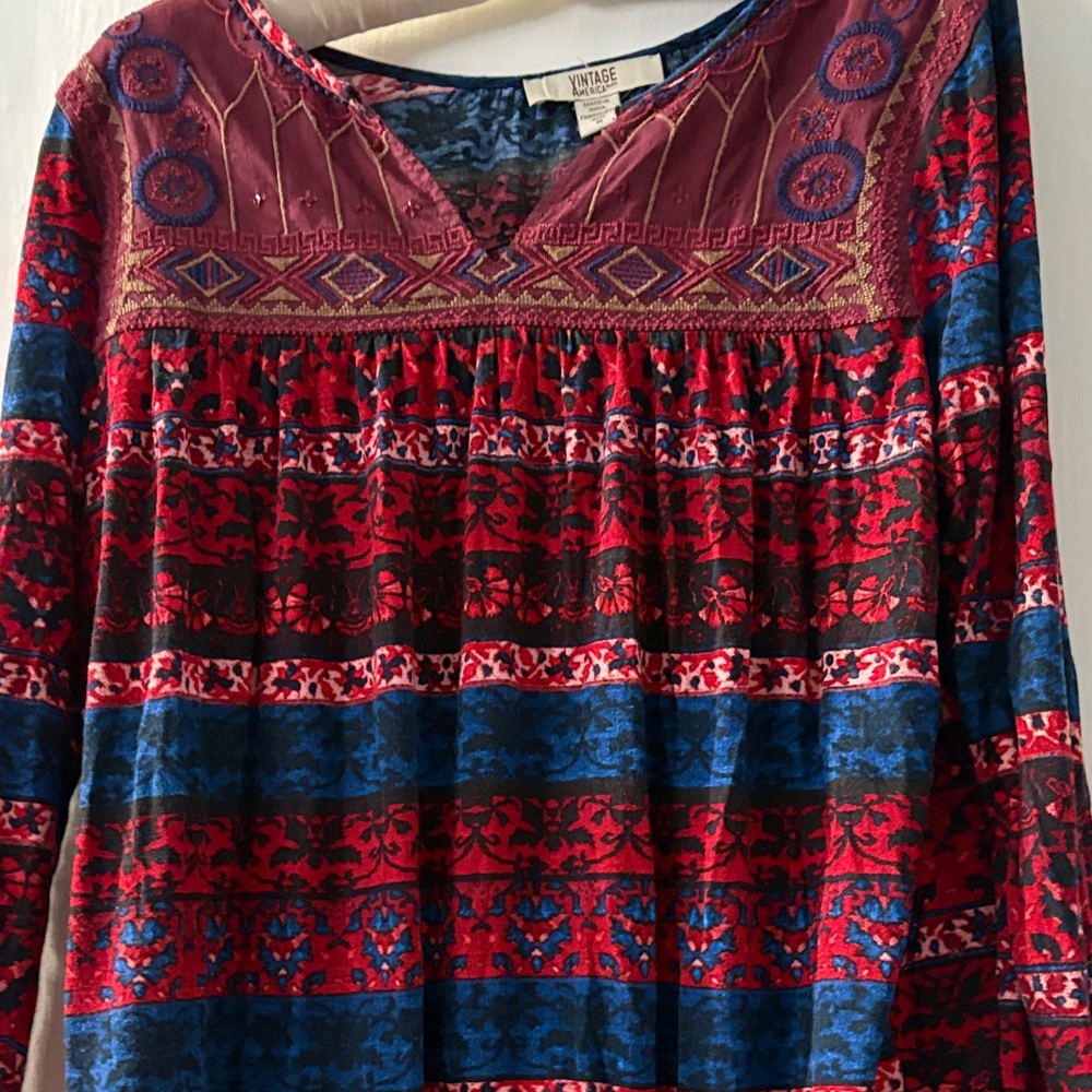 Vintage America Multicolor Patterned Boho style top, Excellent condition. Size M
